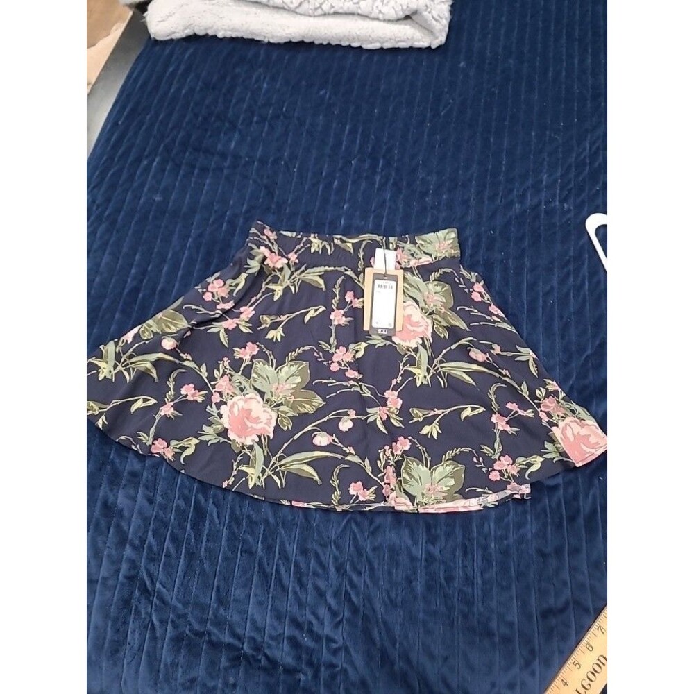 Vero Moda Simply Easy Navy Skater Skirt Pink Floral Print Green NWT Small B25